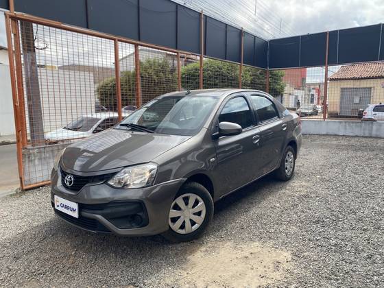 TOYOTA ETIOS 1.5 XS SEDAN 16V FLEX 4P AUTOMÁTICO TOYOTA ETIOS 1.5 XS SEDAN 16V FLEX 4P AUTOMÁTICO